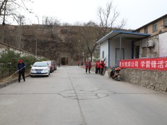弘扬雷锋精神 助力文明创建  星火机床公司开展“学雷锋”志愿服务活动