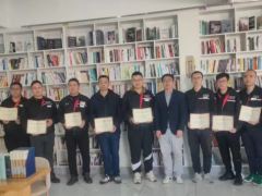 精密加工与智能检测课题组郭江教授带课题组学生前往光扬轴承进行交流