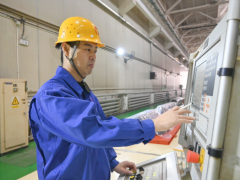保变电气闫鹏：发挥先锋作用，彰显榜样力量