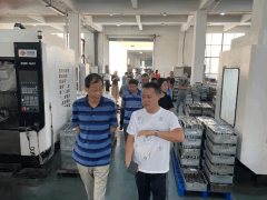 丽水民建老会员到浙江精久轴承工业有限公司参观