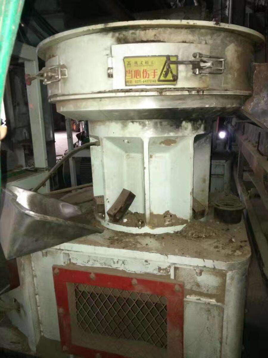 昌图 集团分公司 二手金梧420木屑颗粒机 转让 3台