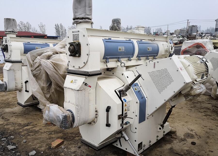 西沙群岛 集团分公司 二手秸秆制棒机 便宜大量处理 2套