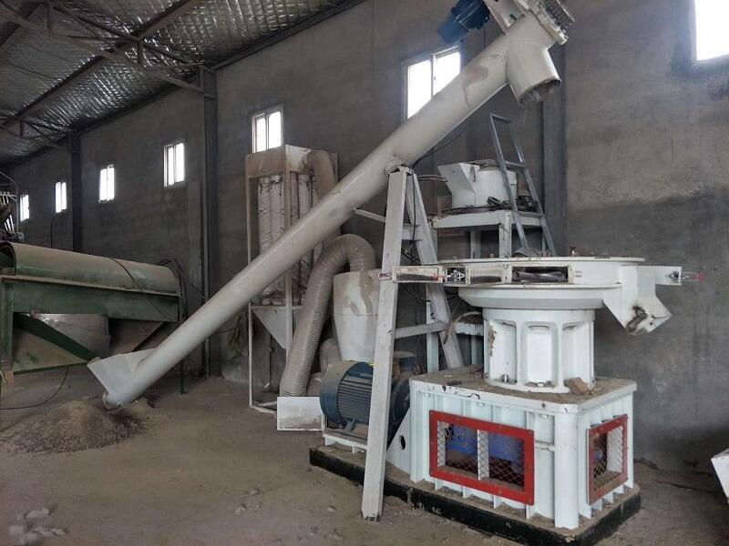 建华 集团分公司 二手木屑颗粒机 销售  8台