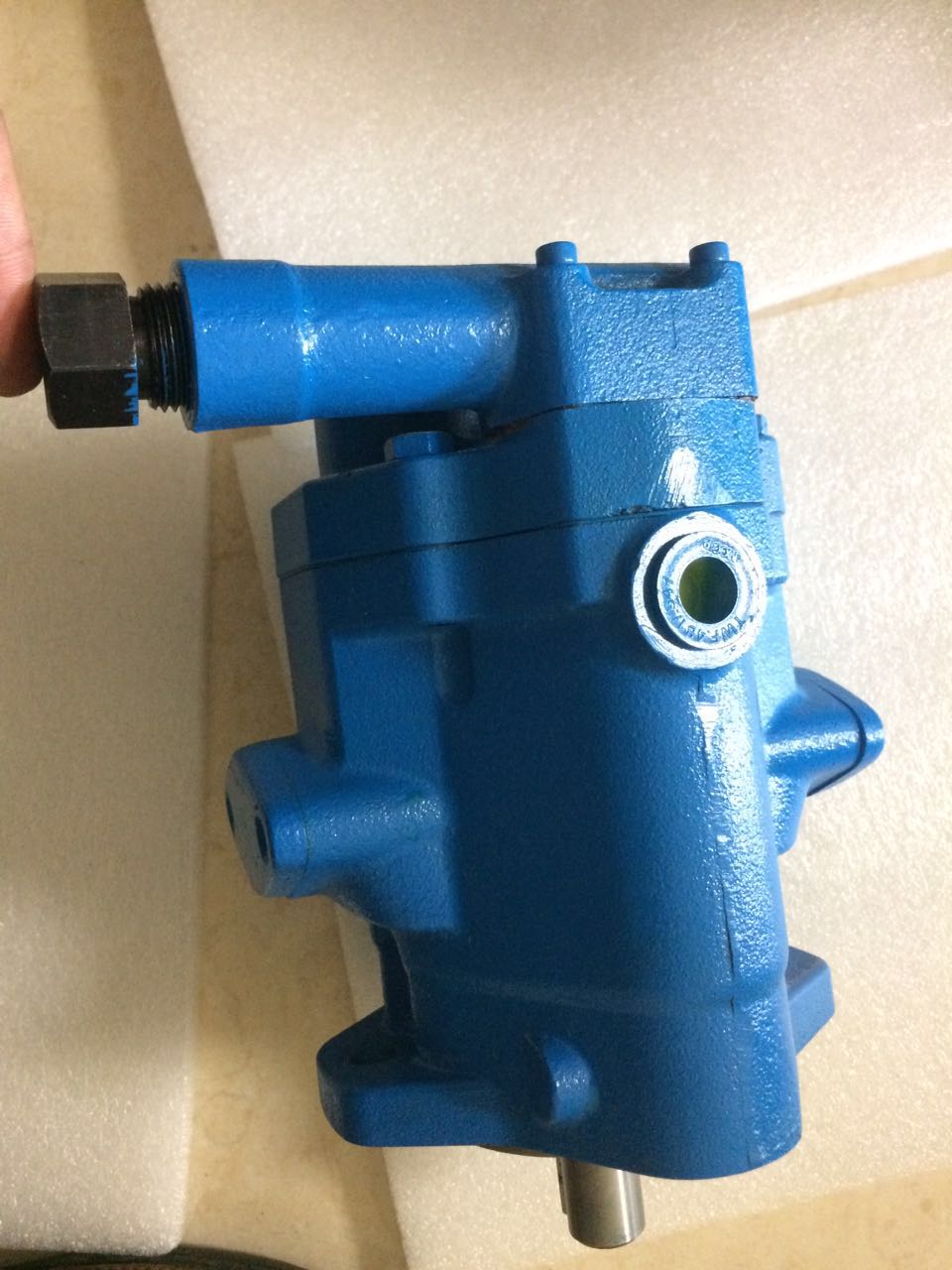 鸿鑫隆液压机械提供HD-A11VO95LG1/10L-NSD12N00多重优惠
