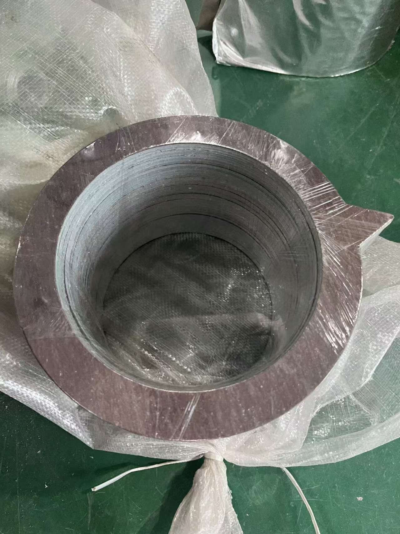 高压油泵液压450°C夹钢丝涂石墨石棉垫片免费打样