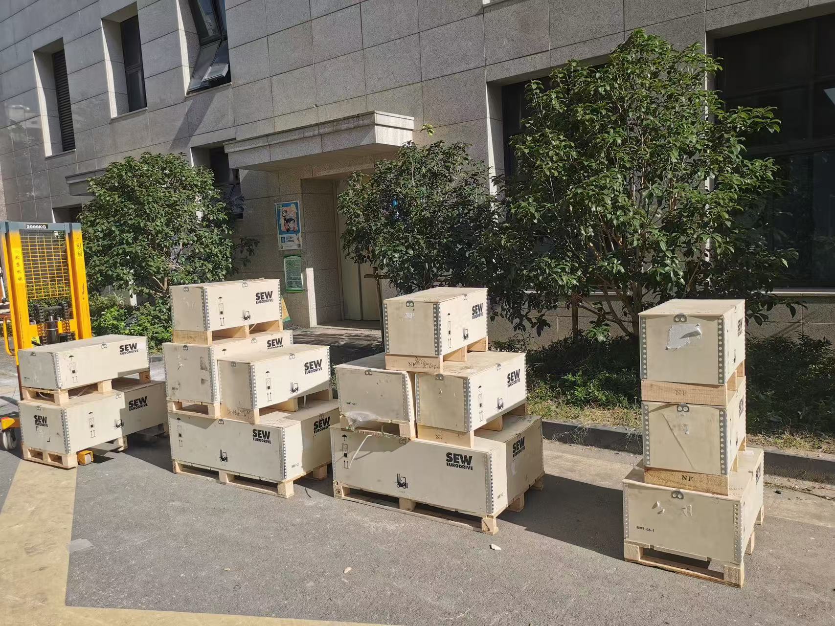 现货推送：100SMA21-AA22-FB12A0直送2025送至县市